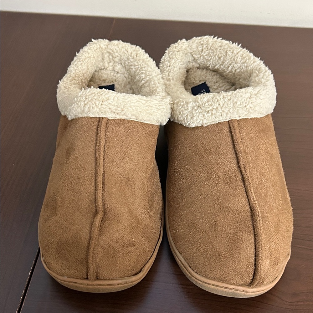 Seranoma Cream Faux Fur Slippers. New